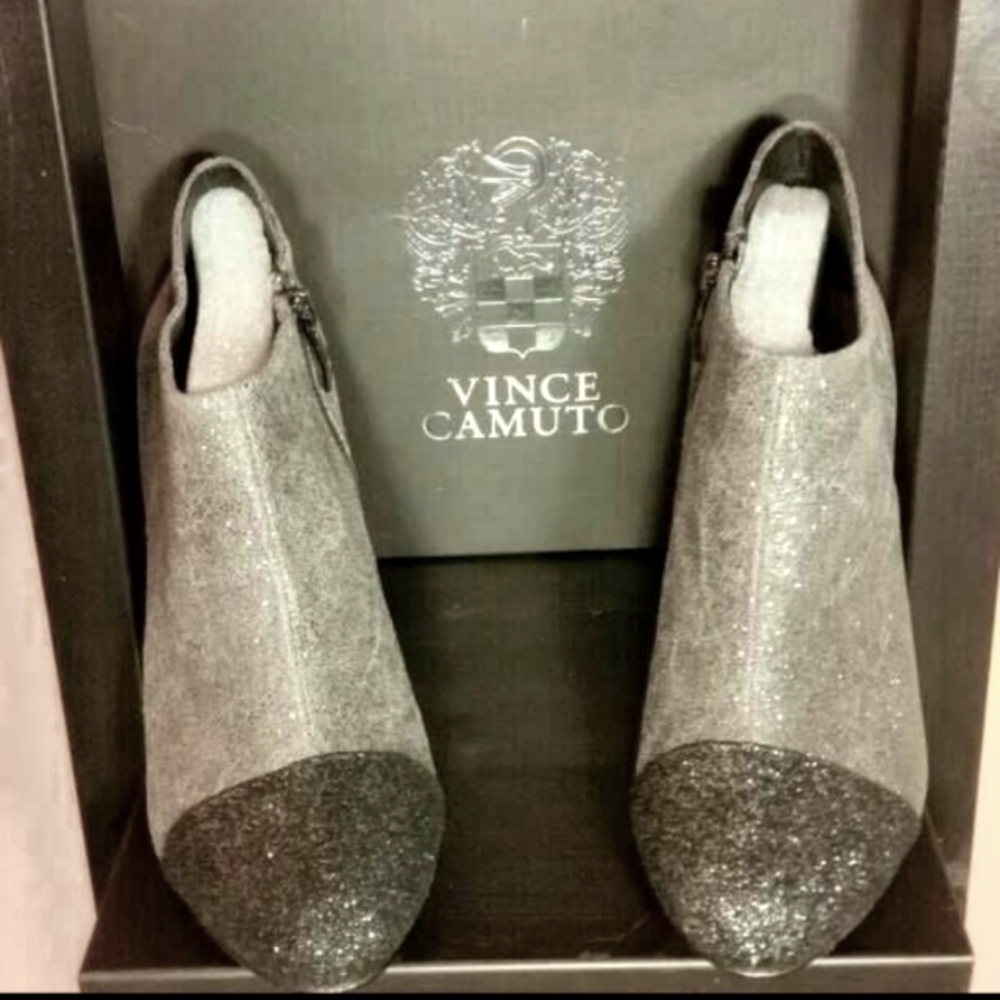 NIB Vince Camuto Two-Tone Glitter Bootie
